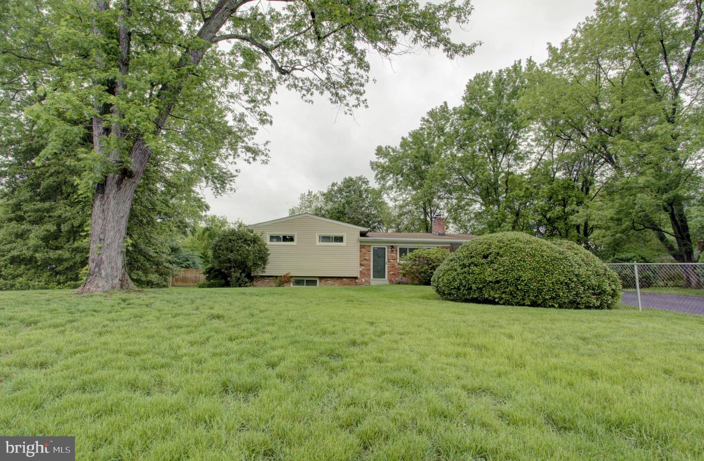 3206 AYERS DR, ALEXANDRIA, Virginia 22309, 3 Bedrooms Bedrooms, ,1 BathroomBathrooms,Residential,For sale,3206 AYERS DR,VAFX2239022 MLS # VAFX2239022