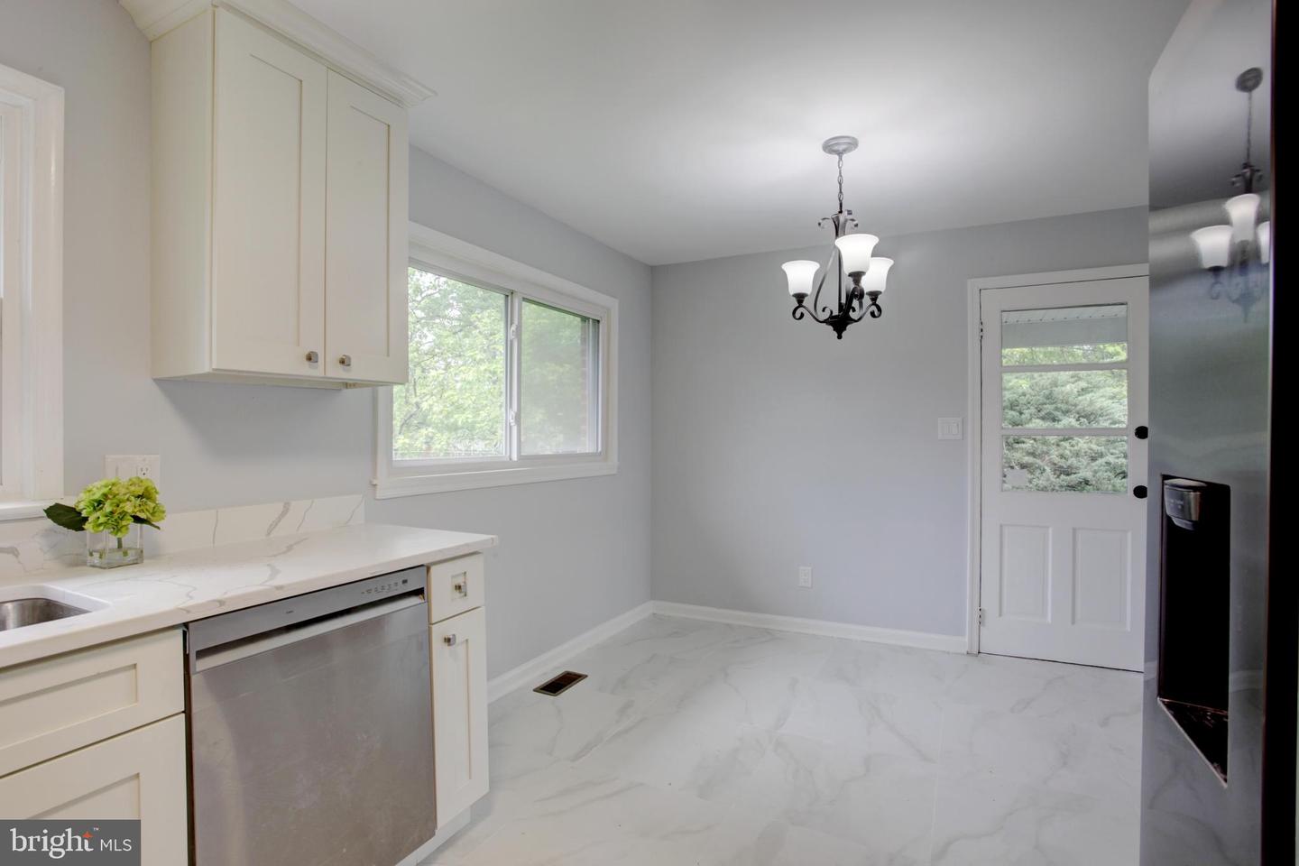 3206 AYERS DR, ALEXANDRIA, Virginia 22309, 3 Bedrooms Bedrooms, ,1 BathroomBathrooms,Residential,For sale,3206 AYERS DR,VAFX2239022 MLS # VAFX2239022