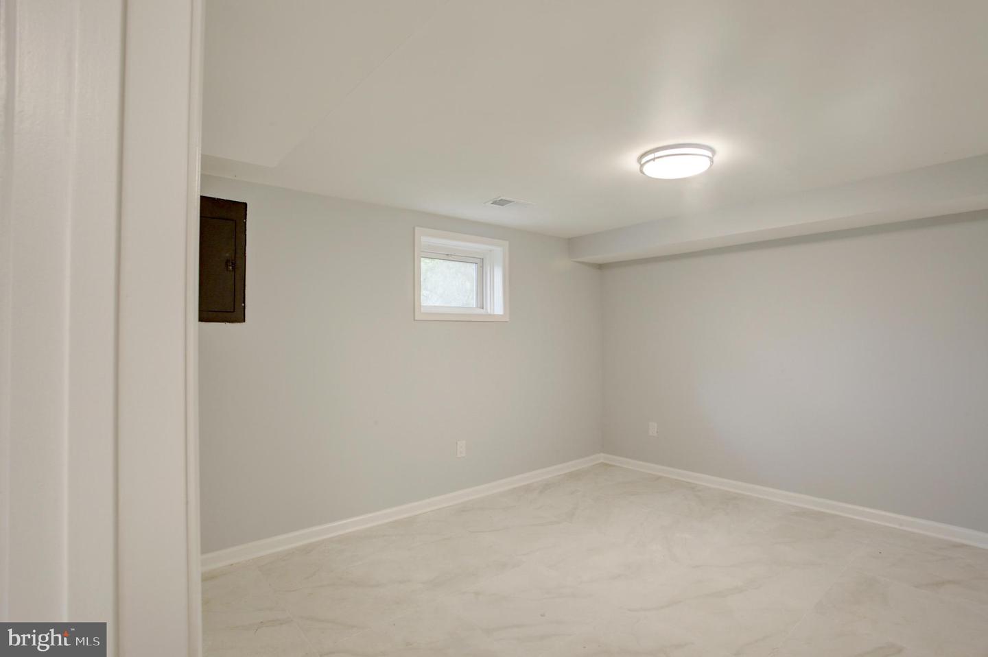 3206 AYERS DR, ALEXANDRIA, Virginia 22309, 3 Bedrooms Bedrooms, ,1 BathroomBathrooms,Residential,For sale,3206 AYERS DR,VAFX2239022 MLS # VAFX2239022