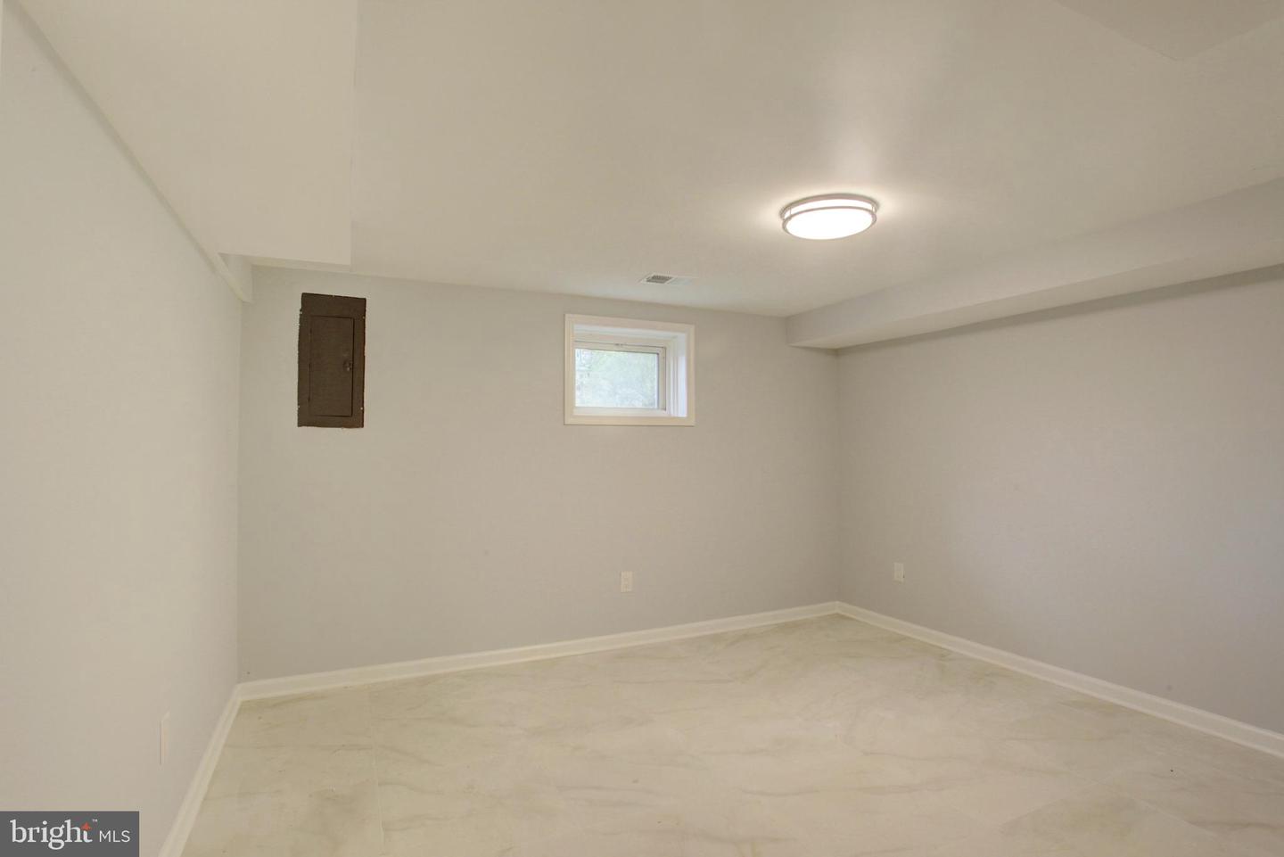 3206 AYERS DR, ALEXANDRIA, Virginia 22309, 3 Bedrooms Bedrooms, ,1 BathroomBathrooms,Residential,For sale,3206 AYERS DR,VAFX2239022 MLS # VAFX2239022