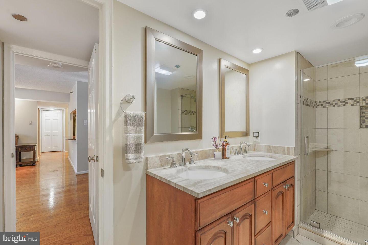 1301 N COURTHOUSE RD #810, ARLINGTON, Virginia 22201, 2 Bedrooms Bedrooms, ,2 BathroomsBathrooms,Residential,For sale,1301 N COURTHOUSE RD #810,VAAR2057122 MLS # VAAR2057122