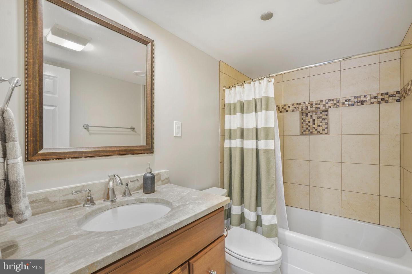 1301 N COURTHOUSE RD #810, ARLINGTON, Virginia 22201, 2 Bedrooms Bedrooms, ,2 BathroomsBathrooms,Residential,For sale,1301 N COURTHOUSE RD #810,VAAR2057122 MLS # VAAR2057122