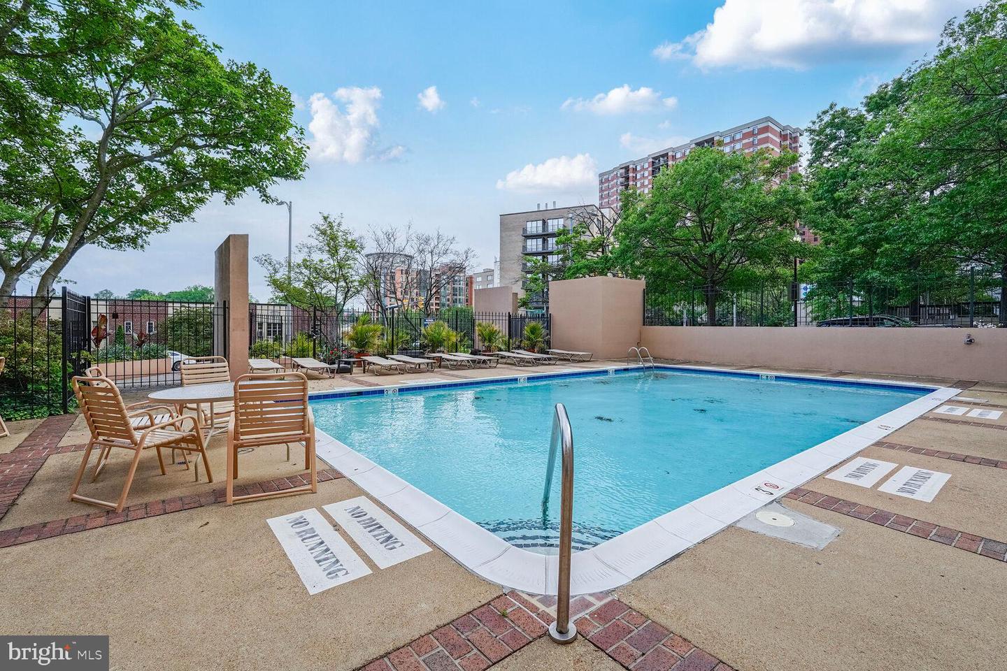 1301 N COURTHOUSE RD #810, ARLINGTON, Virginia 22201, 2 Bedrooms Bedrooms, ,2 BathroomsBathrooms,Residential,For sale,1301 N COURTHOUSE RD #810,VAAR2057122 MLS # VAAR2057122
