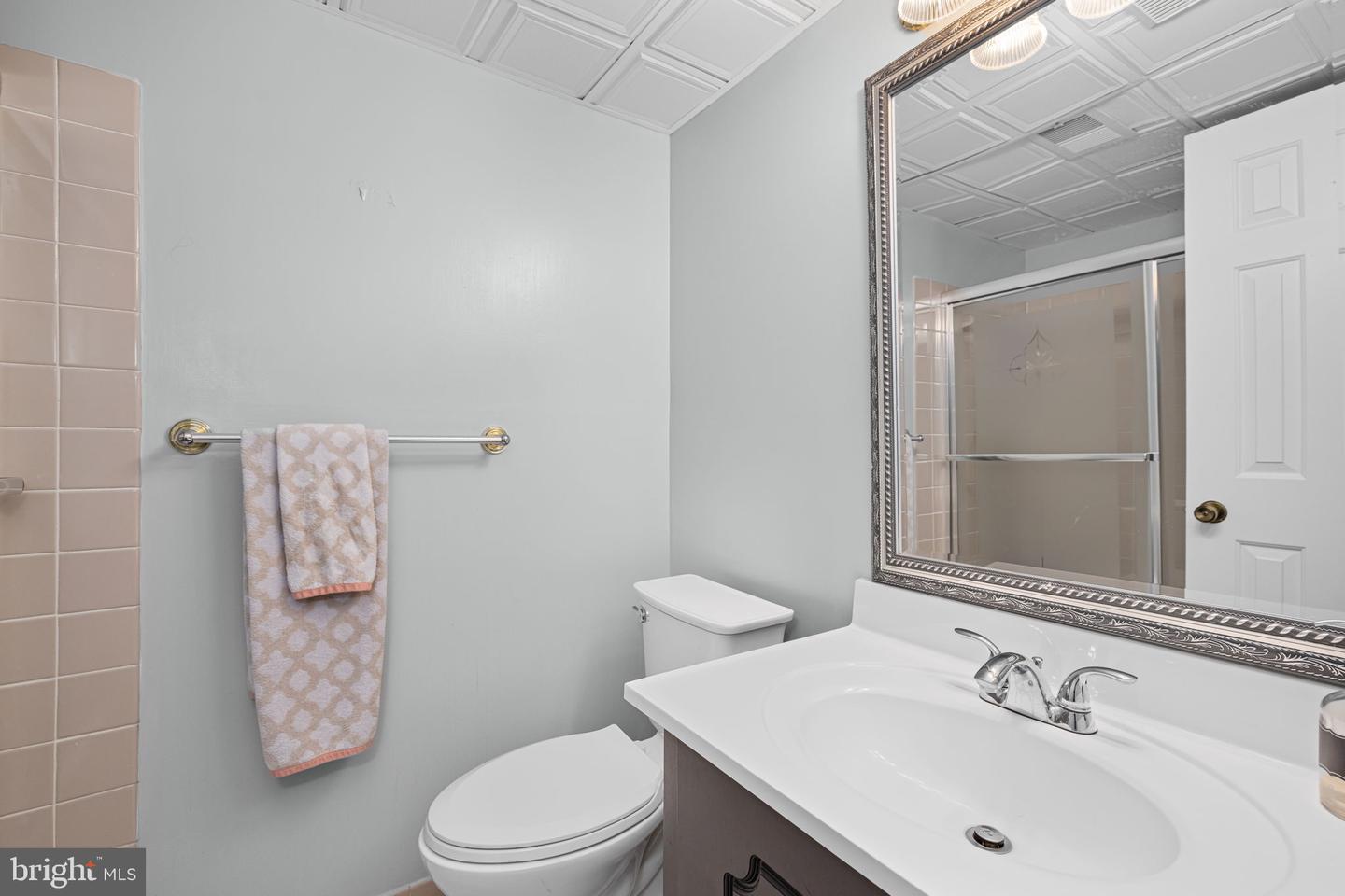 7316 OUTHAUL LN, BURKE, Virginia 22015, 5 Bedrooms Bedrooms, ,3 BathroomsBathrooms,Residential,For sale,7316 OUTHAUL LN,VAFX2239064 MLS # VAFX2239064