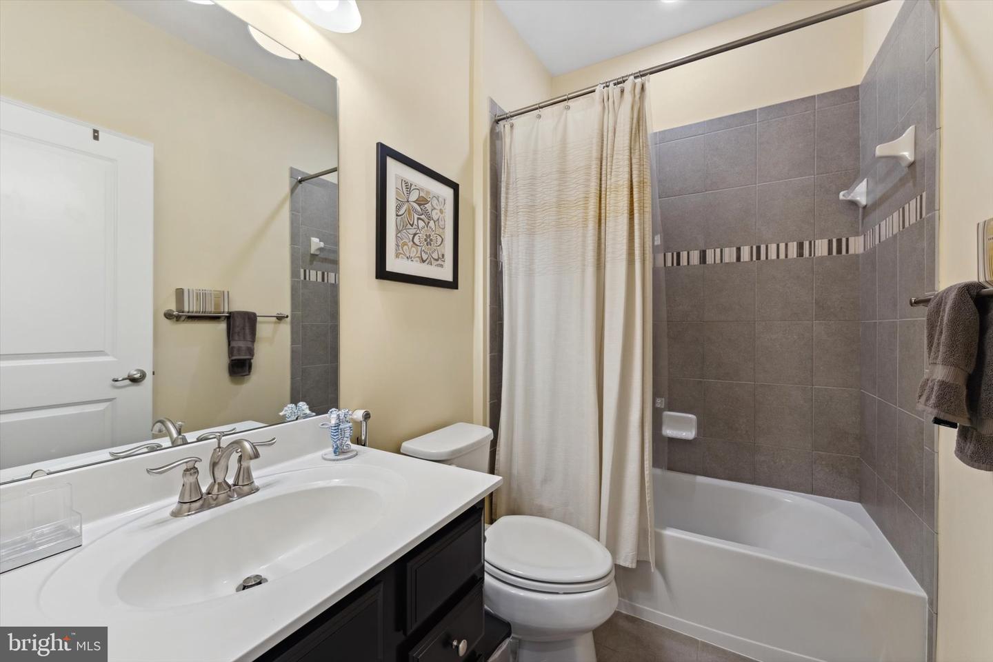 42257 WATLING CT, CHANTILLY, Virginia 20152, 3 Bedrooms Bedrooms, 16 Rooms Rooms,3 BathroomsBathrooms,Residential,For sale,42257 WATLING CT,VALO2095778 MLS # VALO2095778