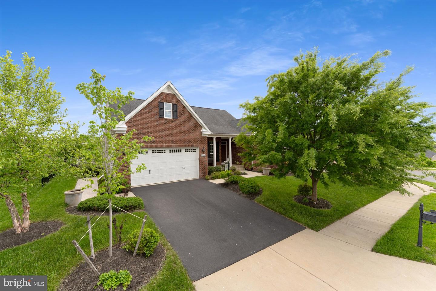 42257 WATLING CT, CHANTILLY, Virginia 20152, 3 Bedrooms Bedrooms, 16 Rooms Rooms,3 BathroomsBathrooms,Residential,For sale,42257 WATLING CT,VALO2095778 MLS # VALO2095778