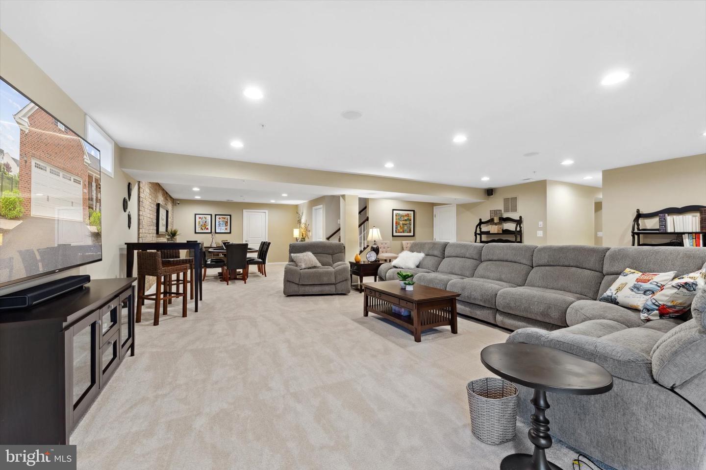 42257 WATLING CT, CHANTILLY, Virginia 20152, 3 Bedrooms Bedrooms, 16 Rooms Rooms,3 BathroomsBathrooms,Residential,For sale,42257 WATLING CT,VALO2095778 MLS # VALO2095778