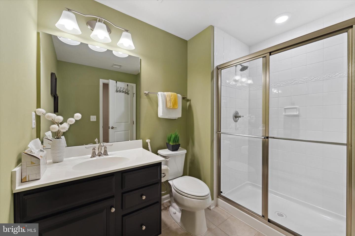 42257 WATLING CT, CHANTILLY, Virginia 20152, 3 Bedrooms Bedrooms, 16 Rooms Rooms,3 BathroomsBathrooms,Residential,For sale,42257 WATLING CT,VALO2095778 MLS # VALO2095778