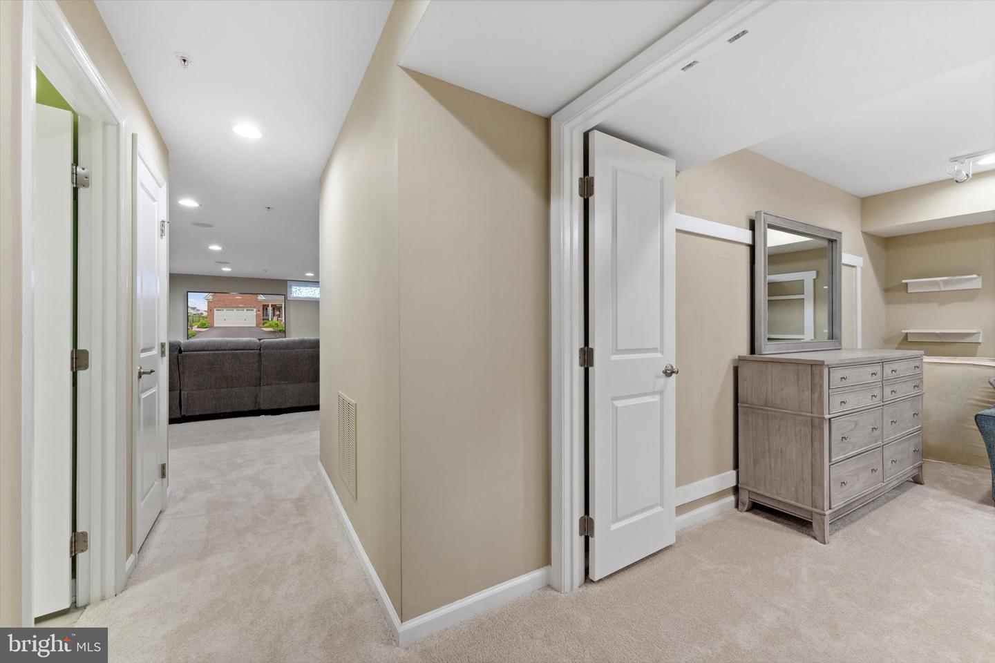 42257 WATLING CT, CHANTILLY, Virginia 20152, 3 Bedrooms Bedrooms, 16 Rooms Rooms,3 BathroomsBathrooms,Residential,For sale,42257 WATLING CT,VALO2095778 MLS # VALO2095778