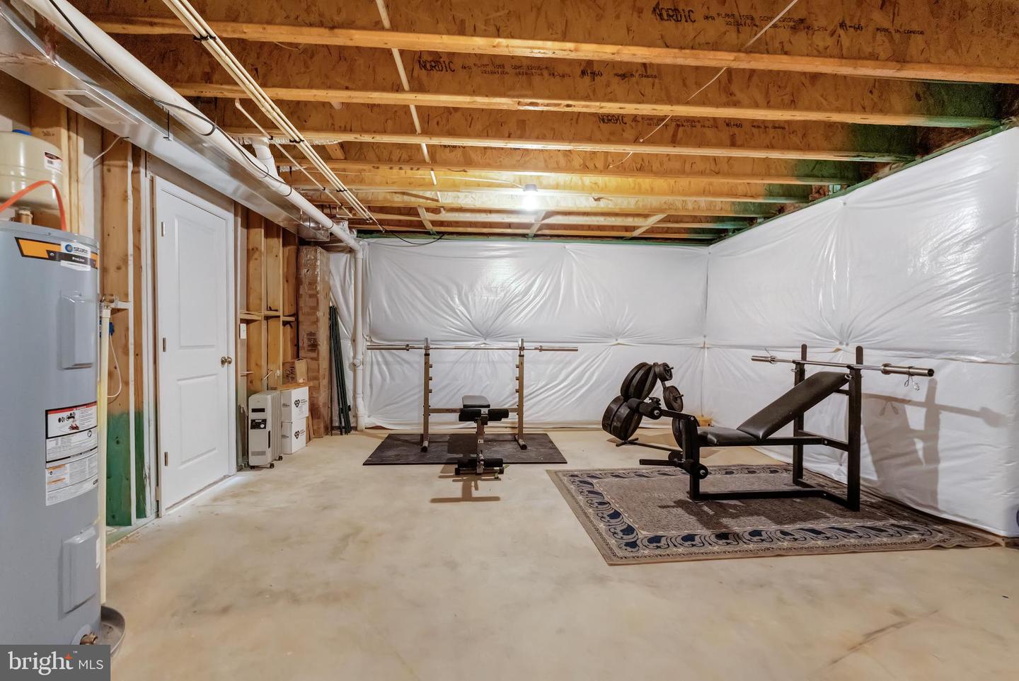 11726 ROBIN WOODS CIR, SPOTSYLVANIA, Virginia 22551, 3 Bedrooms Bedrooms, ,3 BathroomsBathrooms,Residential,For sale,11726 ROBIN WOODS CIR,VASP2032922 MLS # VASP2032922