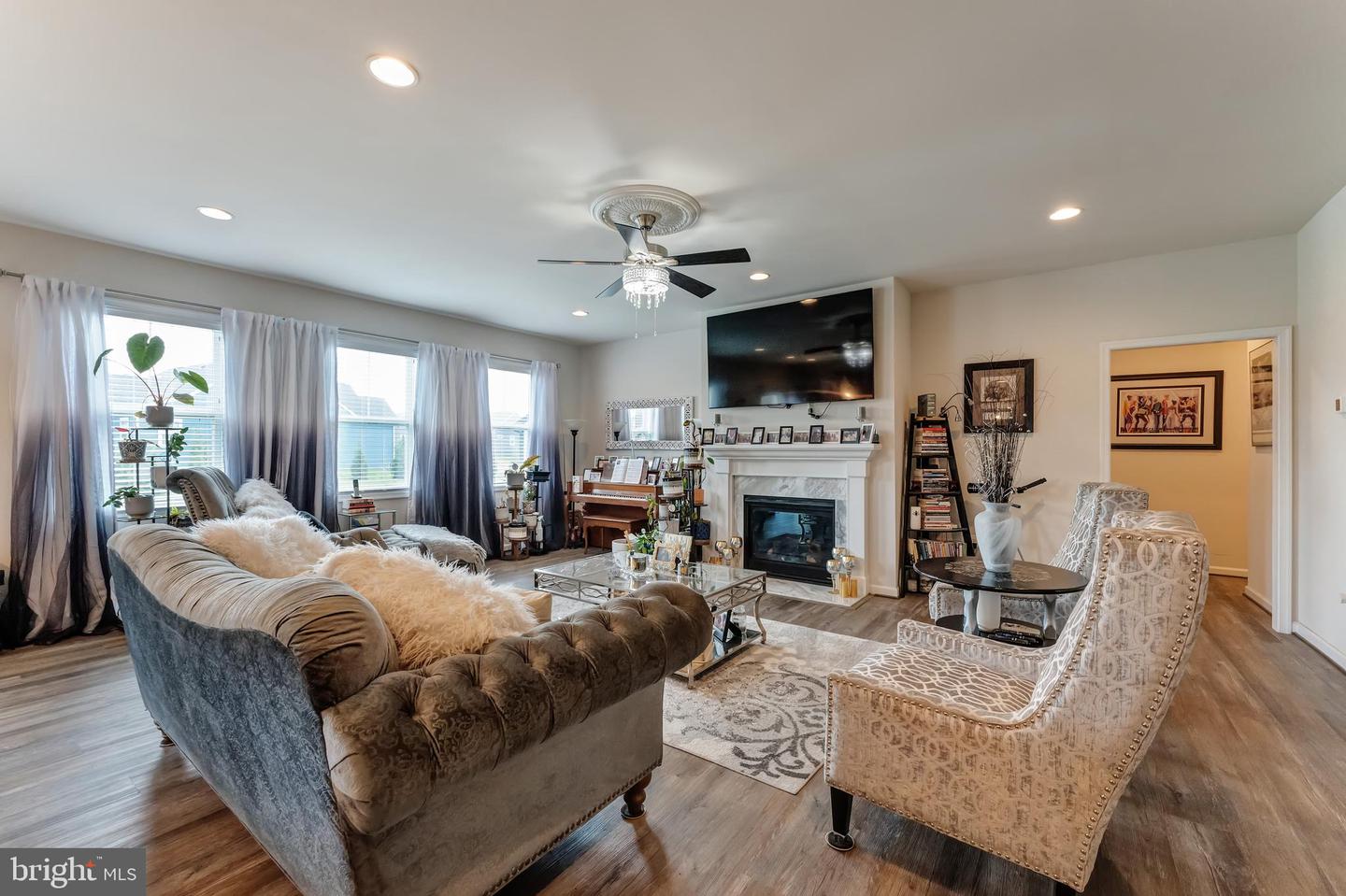 11726 ROBIN WOODS CIR, SPOTSYLVANIA, Virginia 22551, 3 Bedrooms Bedrooms, ,3 BathroomsBathrooms,Residential,For sale,11726 ROBIN WOODS CIR,VASP2032922 MLS # VASP2032922