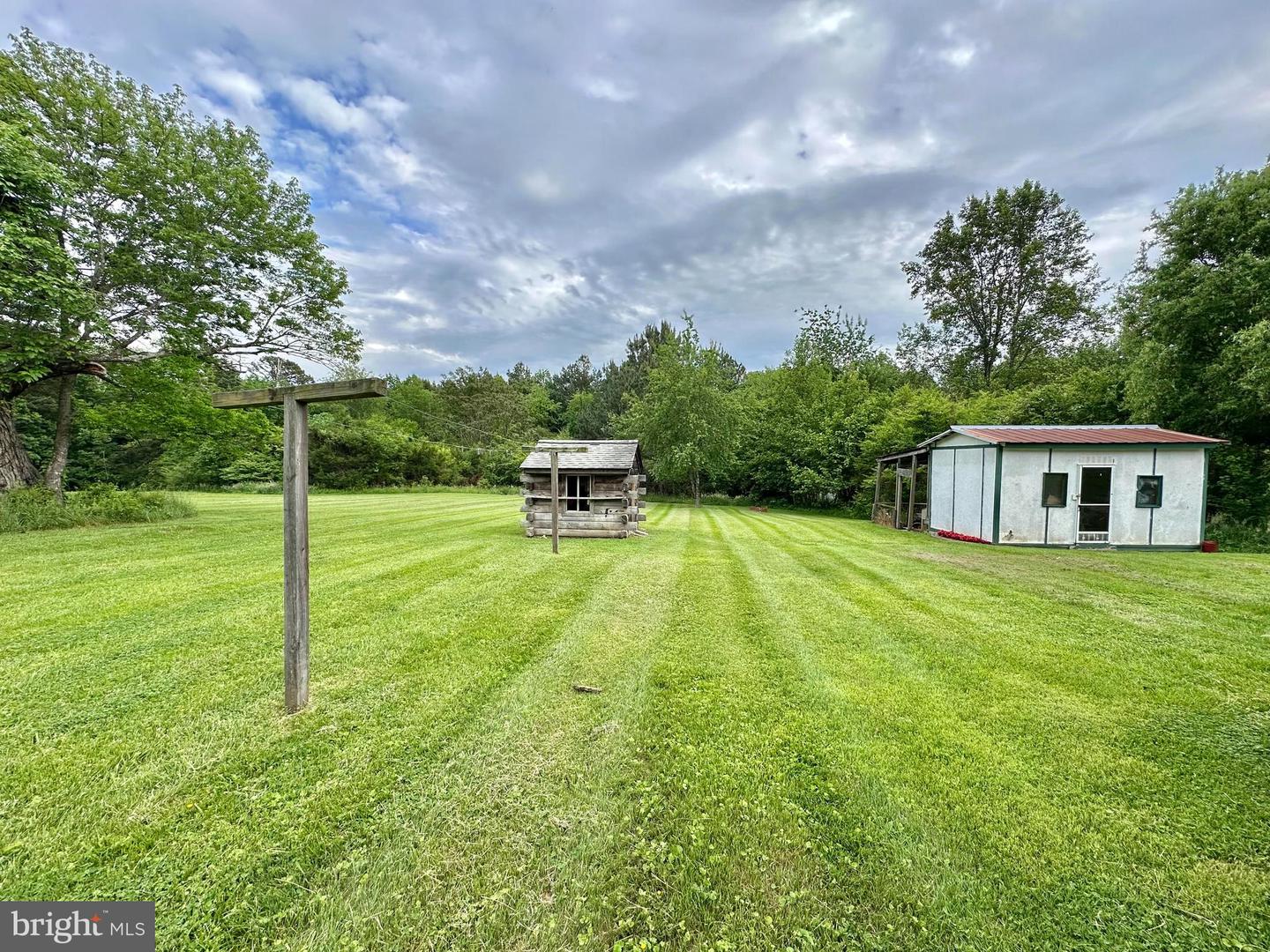 3048 OAKLAND RD, LOUISA, Virginia 23093, 2 Bedrooms Bedrooms, ,1 BathroomBathrooms,Residential,For sale,3048 OAKLAND RD,VALA2007816 MLS # VALA2007816