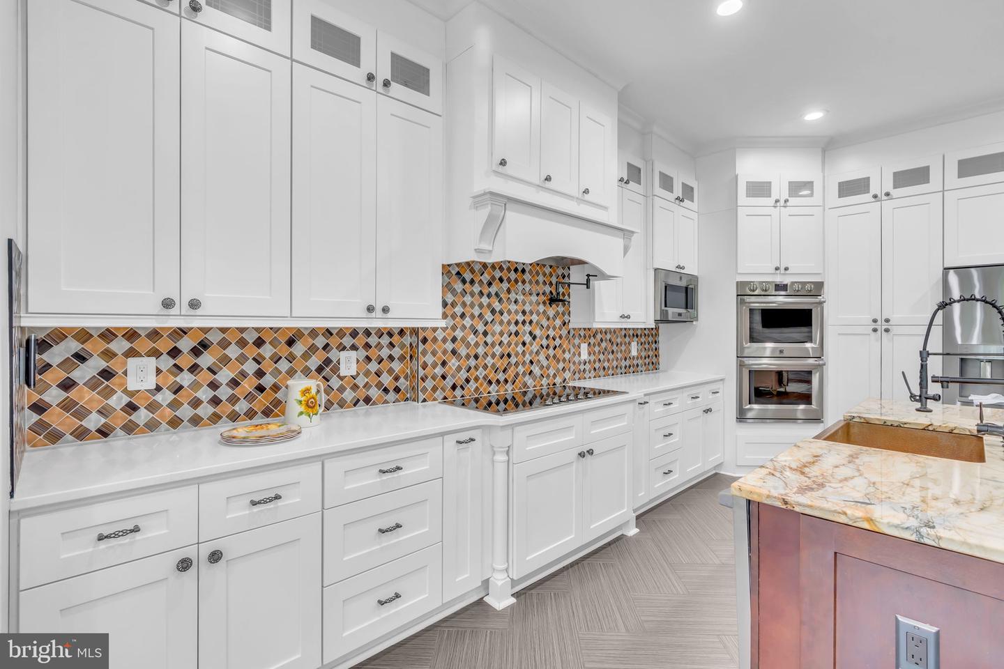 6248 WOODFAIR DR, FAIRFAX STATION, Virginia 22039, 7 Bedrooms Bedrooms, ,6 BathroomsBathrooms,Residential,For sale,6248 WOODFAIR DR,VAFX2239138 MLS # VAFX2239138