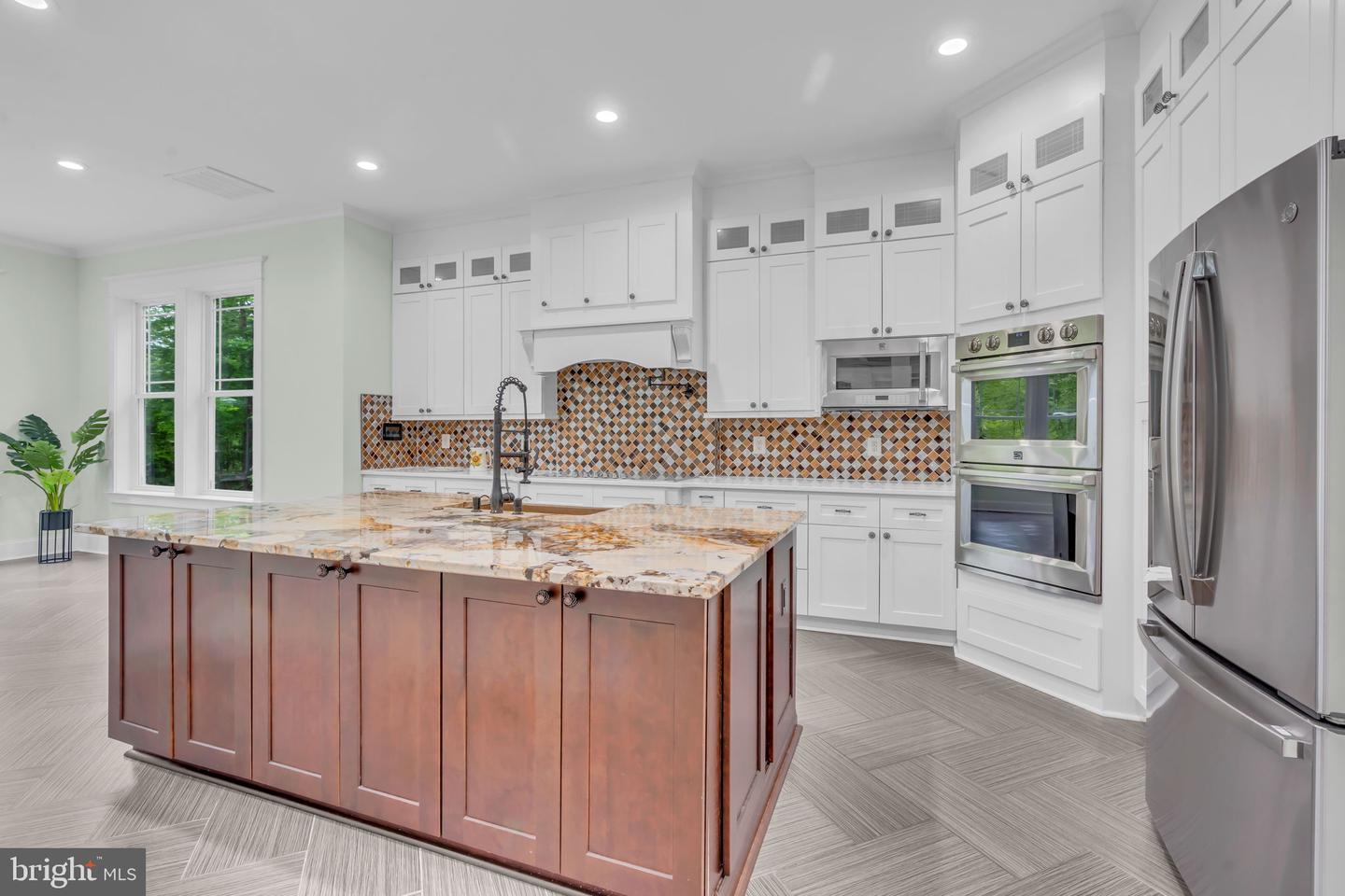 6248 WOODFAIR DR, FAIRFAX STATION, Virginia 22039, 7 Bedrooms Bedrooms, ,6 BathroomsBathrooms,Residential,For sale,6248 WOODFAIR DR,VAFX2239138 MLS # VAFX2239138