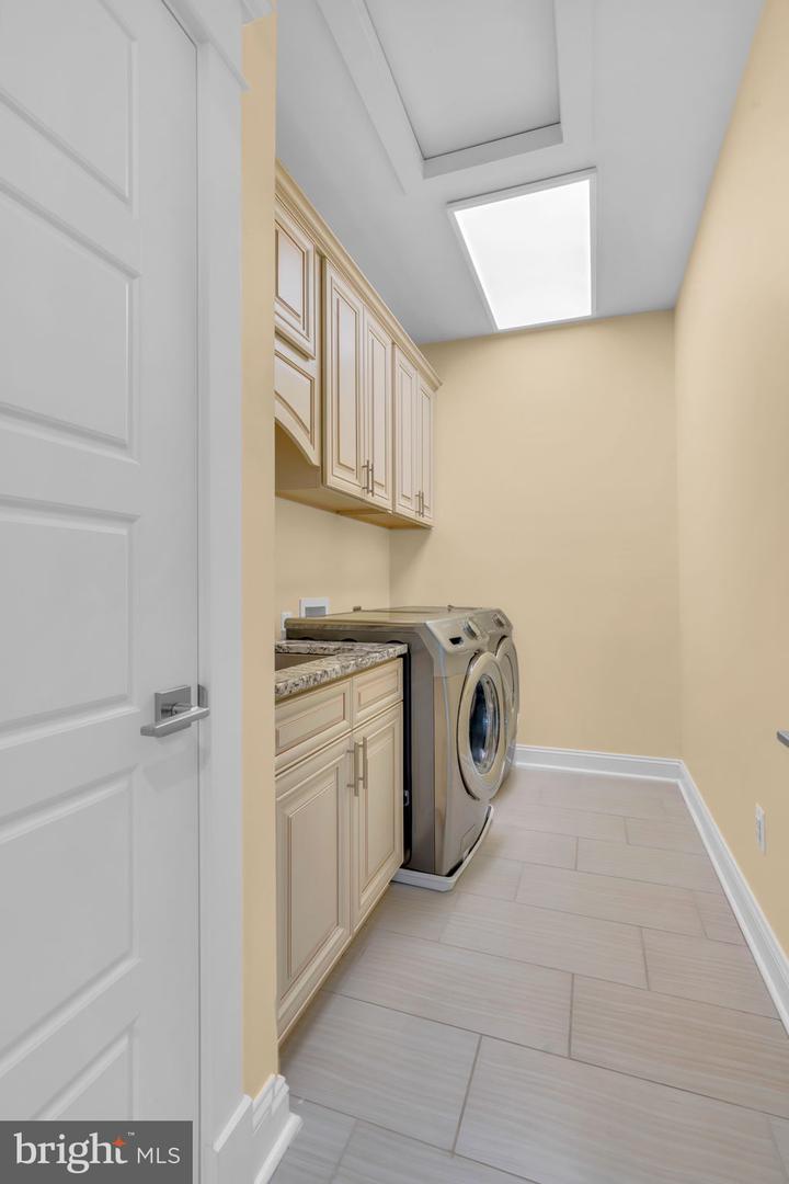 6248 WOODFAIR DR, FAIRFAX STATION, Virginia 22039, 7 Bedrooms Bedrooms, ,6 BathroomsBathrooms,Residential,For sale,6248 WOODFAIR DR,VAFX2239138 MLS # VAFX2239138