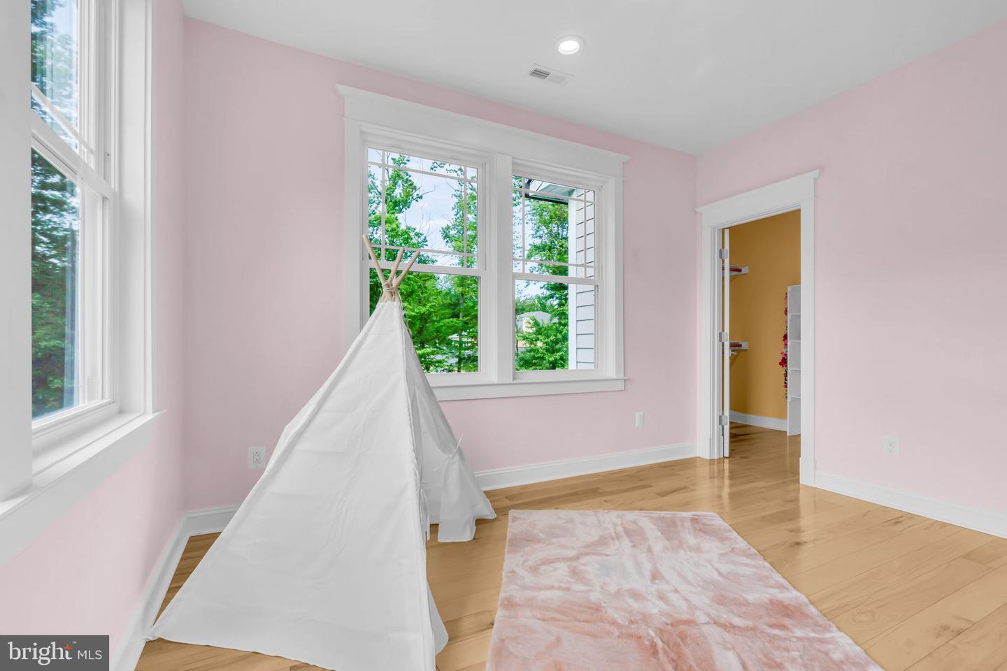 6248 WOODFAIR DR, FAIRFAX STATION, Virginia 22039, 7 Bedrooms Bedrooms, ,6 BathroomsBathrooms,Residential,For sale,6248 WOODFAIR DR,VAFX2239138 MLS # VAFX2239138