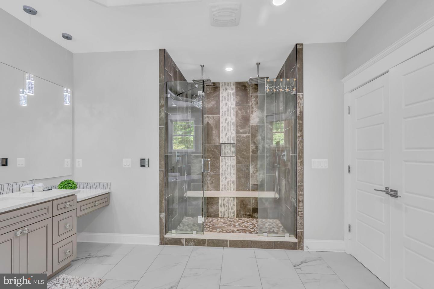 6248 WOODFAIR DR, FAIRFAX STATION, Virginia 22039, 7 Bedrooms Bedrooms, ,6 BathroomsBathrooms,Residential,For sale,6248 WOODFAIR DR,VAFX2239138 MLS # VAFX2239138