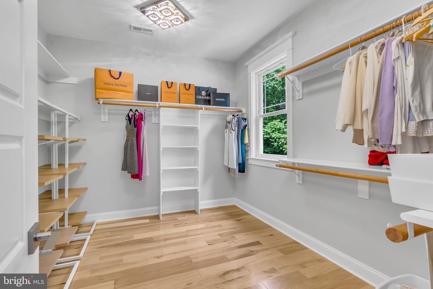 6248 WOODFAIR DR, FAIRFAX STATION, Virginia 22039, 7 Bedrooms Bedrooms, ,6 BathroomsBathrooms,Residential,For sale,6248 WOODFAIR DR,VAFX2239138 MLS # VAFX2239138