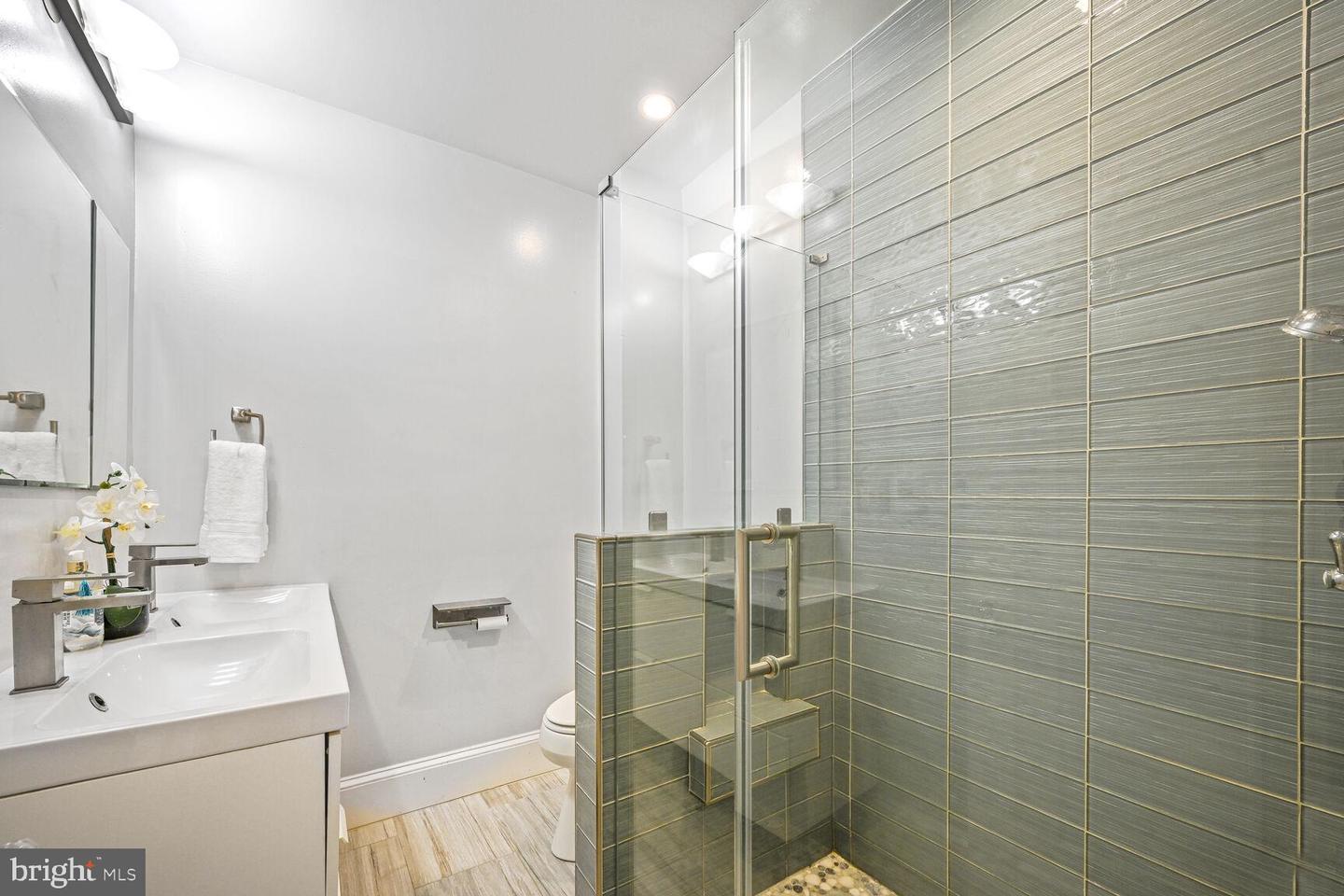 4330 RIVER RD NW, WASHINGTON, District Of Columbia 20016, 3 Bedrooms Bedrooms, ,2 BathroomsBathrooms,Residential,For sale,4330 RIVER RD NW,DCDC2199468 MLS # DCDC2199468