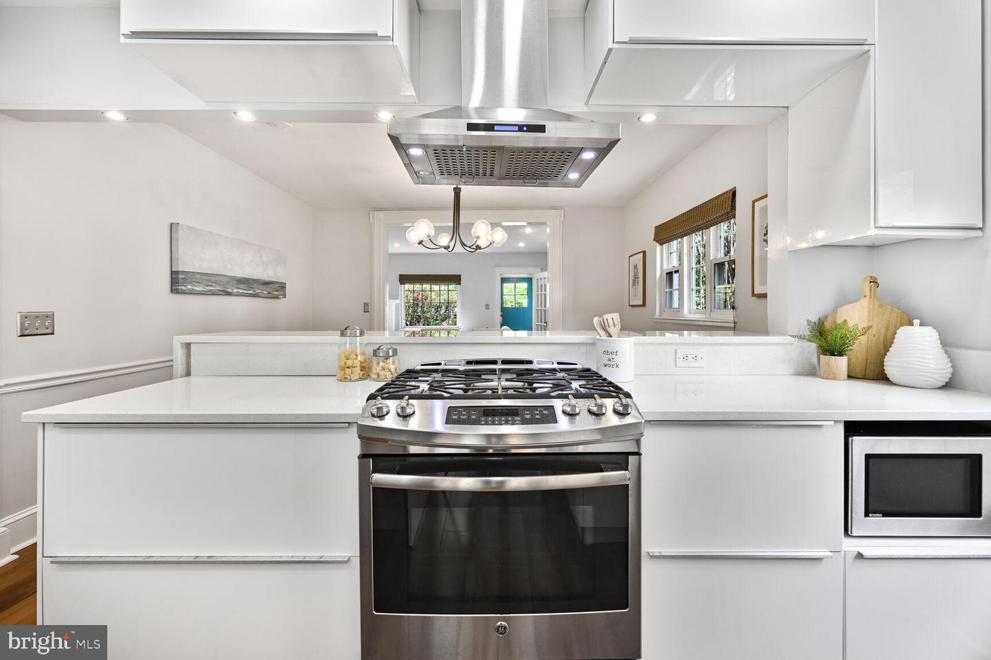 4330 RIVER RD NW, WASHINGTON, District Of Columbia 20016, 3 Bedrooms Bedrooms, ,2 BathroomsBathrooms,Residential,For sale,4330 RIVER RD NW,DCDC2199468 MLS # DCDC2199468