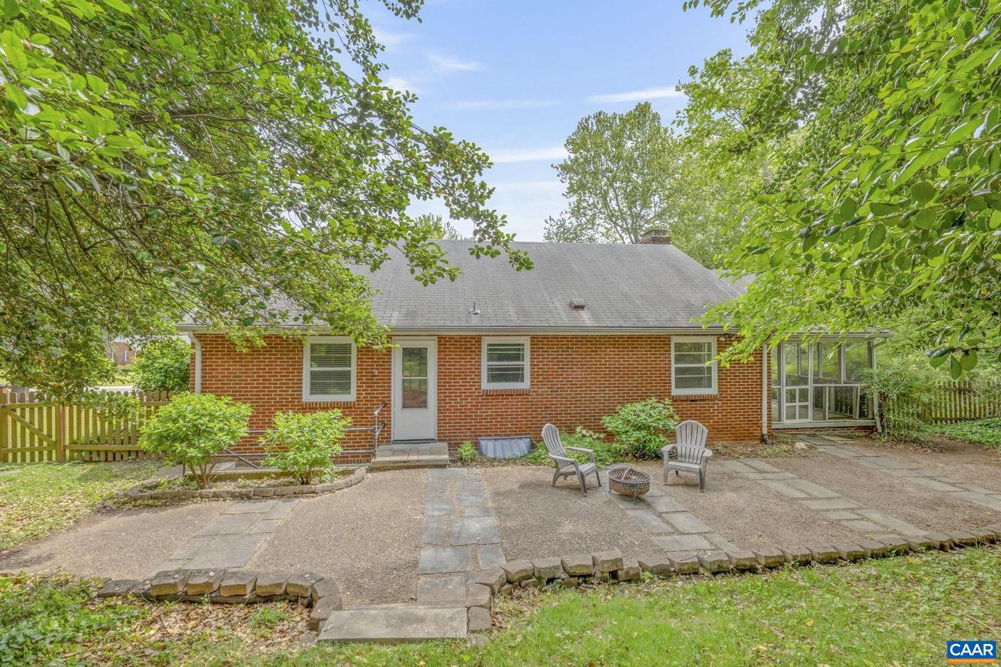 1221 GREENWAY RD, CHARLOTTESVILLE, Virginia 22903, 3 Bedrooms Bedrooms, ,2 BathroomsBathrooms,Residential,For sale,1221 GREENWAY RD,664201 MLS # 664201