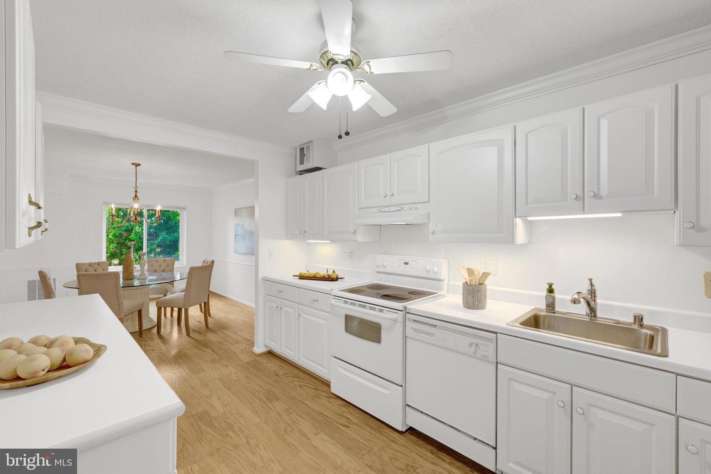 8360 GREENSBORO DR #212, MCLEAN, Virginia 22102, 3 Bedrooms Bedrooms, ,2 BathroomsBathrooms,Residential,For sale,8360 GREENSBORO DR #212,VAFX2238966 MLS # VAFX2238966