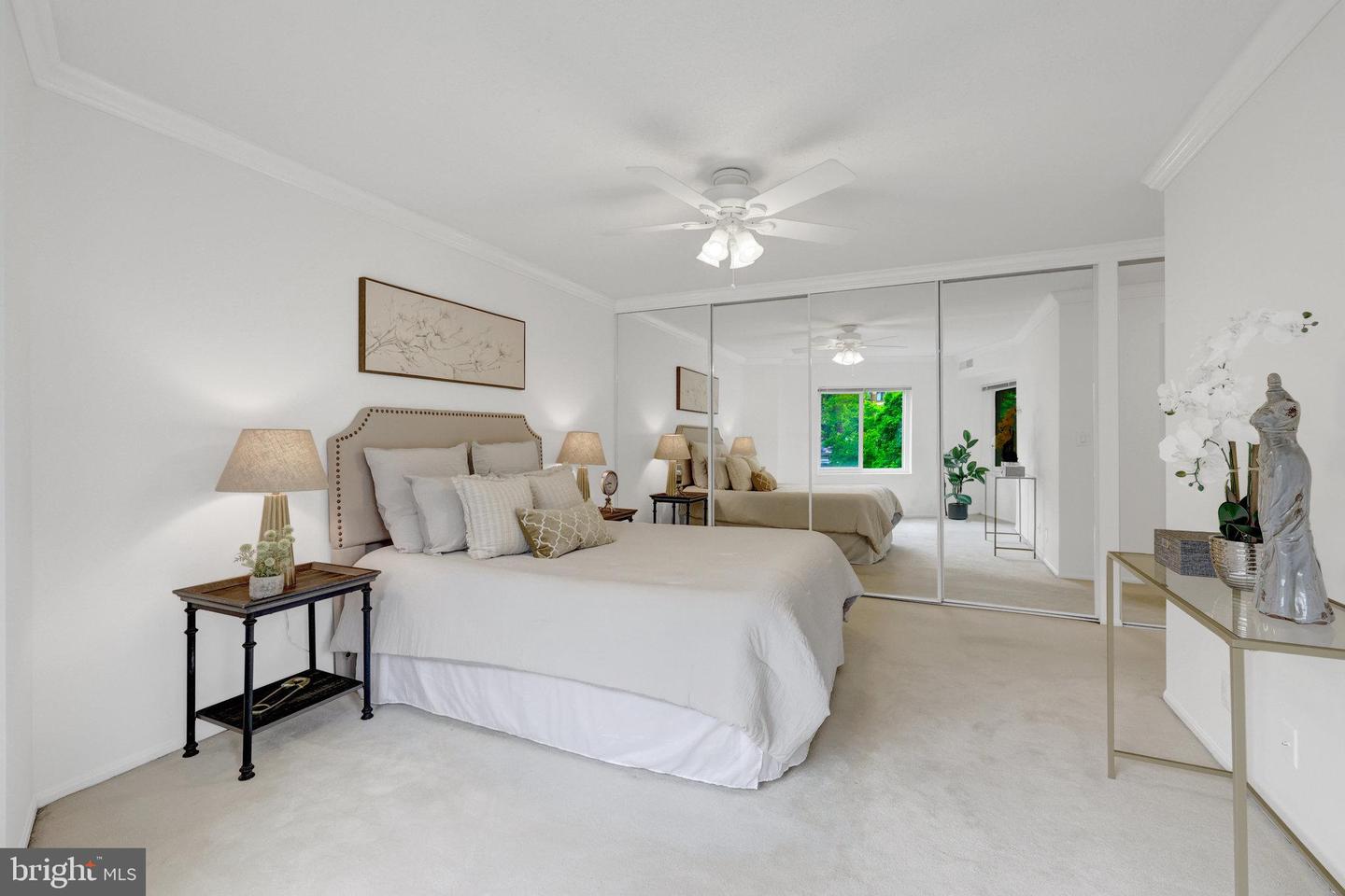 8360 GREENSBORO DR #212, MCLEAN, Virginia 22102, 3 Bedrooms Bedrooms, ,2 BathroomsBathrooms,Residential,For sale,8360 GREENSBORO DR #212,VAFX2238966 MLS # VAFX2238966