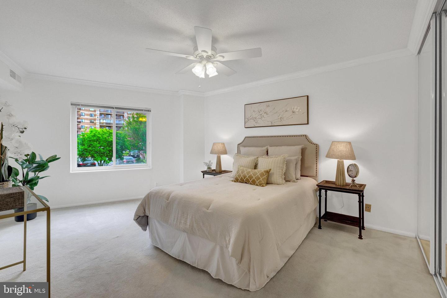 8360 GREENSBORO DR #212, MCLEAN, Virginia 22102, 3 Bedrooms Bedrooms, ,2 BathroomsBathrooms,Residential,For sale,8360 GREENSBORO DR #212,VAFX2238966 MLS # VAFX2238966