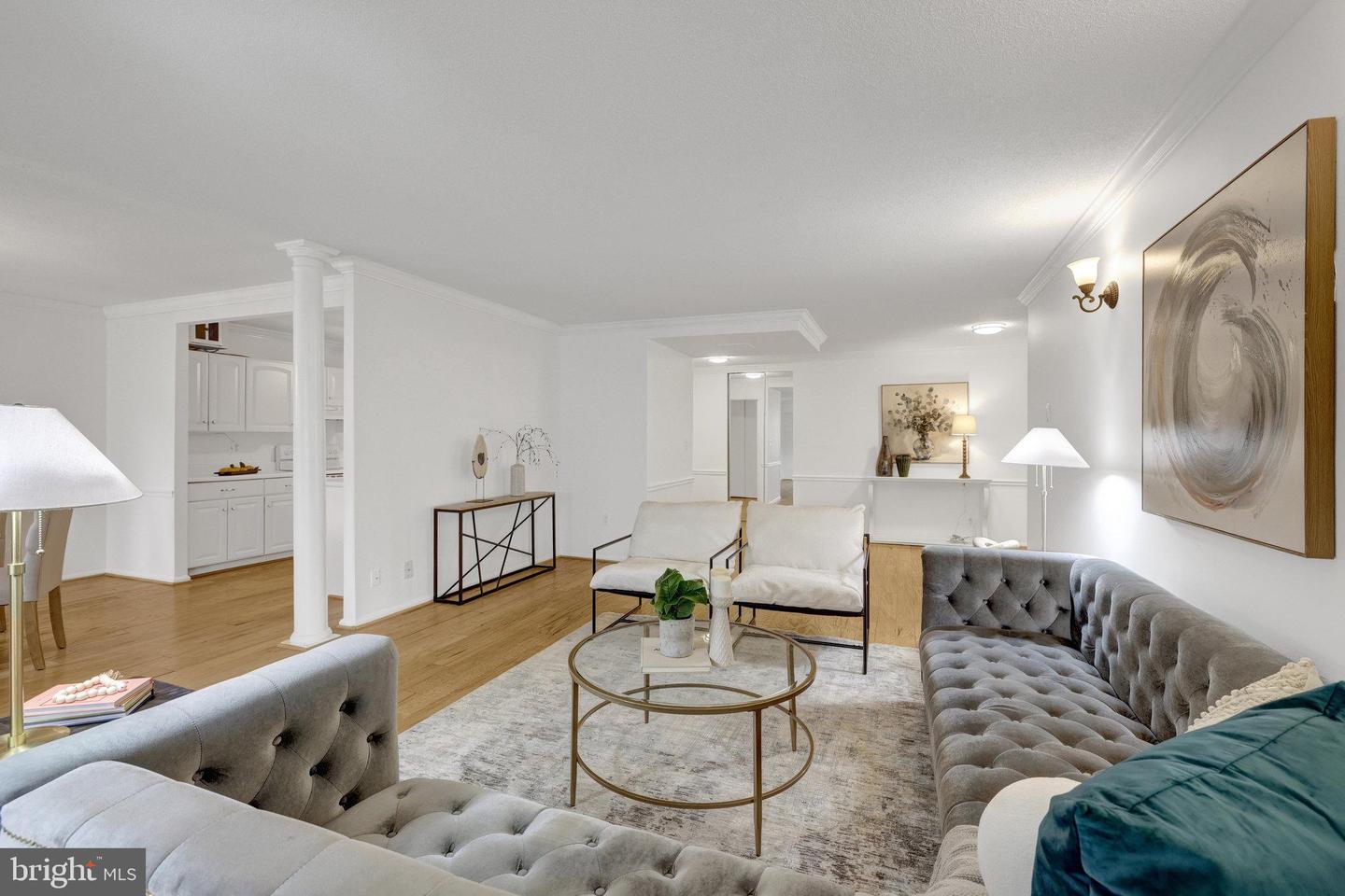 8360 GREENSBORO DR #212, MCLEAN, Virginia 22102, 3 Bedrooms Bedrooms, ,2 BathroomsBathrooms,Residential,For sale,8360 GREENSBORO DR #212,VAFX2238966 MLS # VAFX2238966