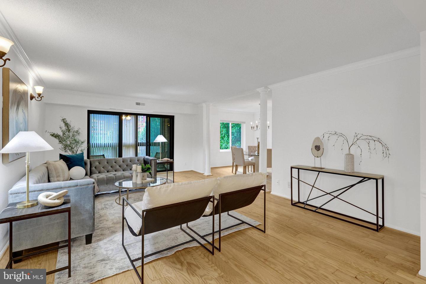 8360 GREENSBORO DR #212, MCLEAN, Virginia 22102, 3 Bedrooms Bedrooms, ,2 BathroomsBathrooms,Residential,For sale,8360 GREENSBORO DR #212,VAFX2238966 MLS # VAFX2238966