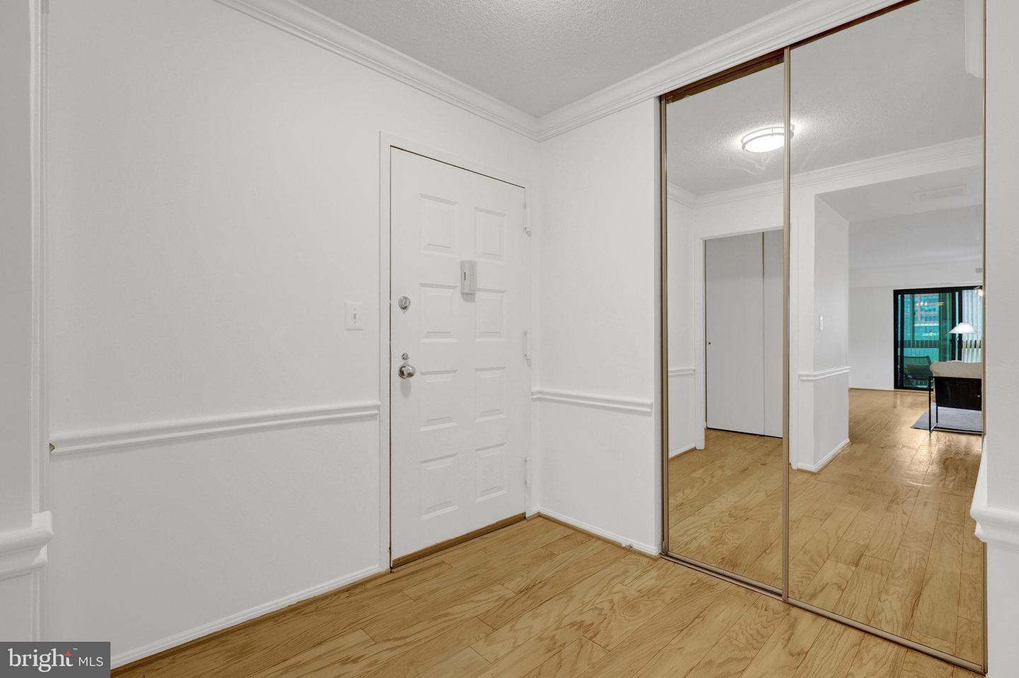 8360 GREENSBORO DR #212, MCLEAN, Virginia 22102, 3 Bedrooms Bedrooms, ,2 BathroomsBathrooms,Residential,For sale,8360 GREENSBORO DR #212,VAFX2238966 MLS # VAFX2238966