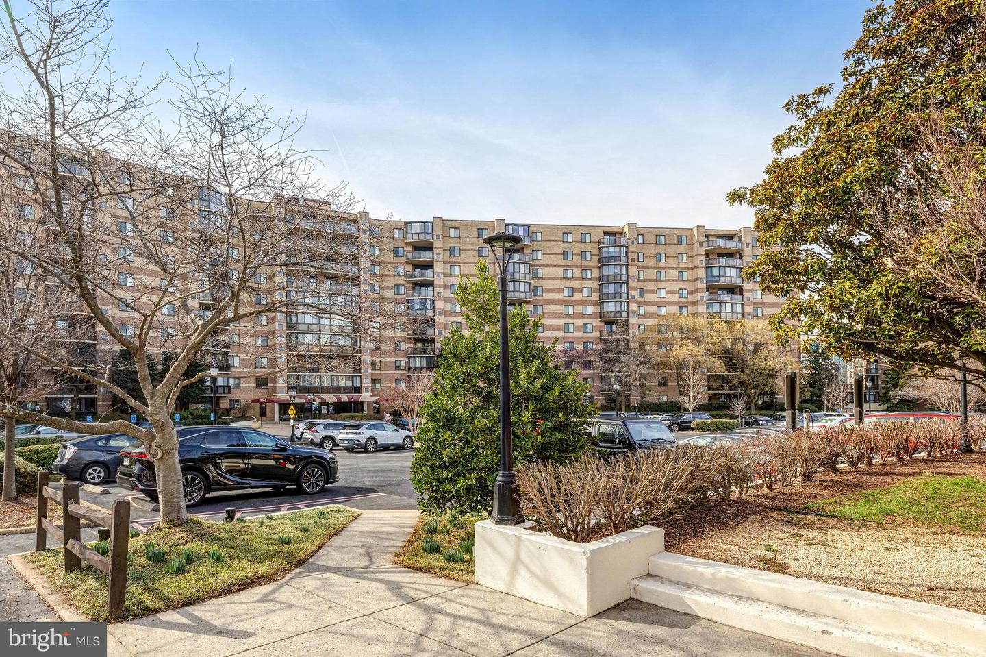 8360 GREENSBORO DR #212, MCLEAN, Virginia 22102, 3 Bedrooms Bedrooms, ,2 BathroomsBathrooms,Residential,For sale,8360 GREENSBORO DR #212,VAFX2238966 MLS # VAFX2238966