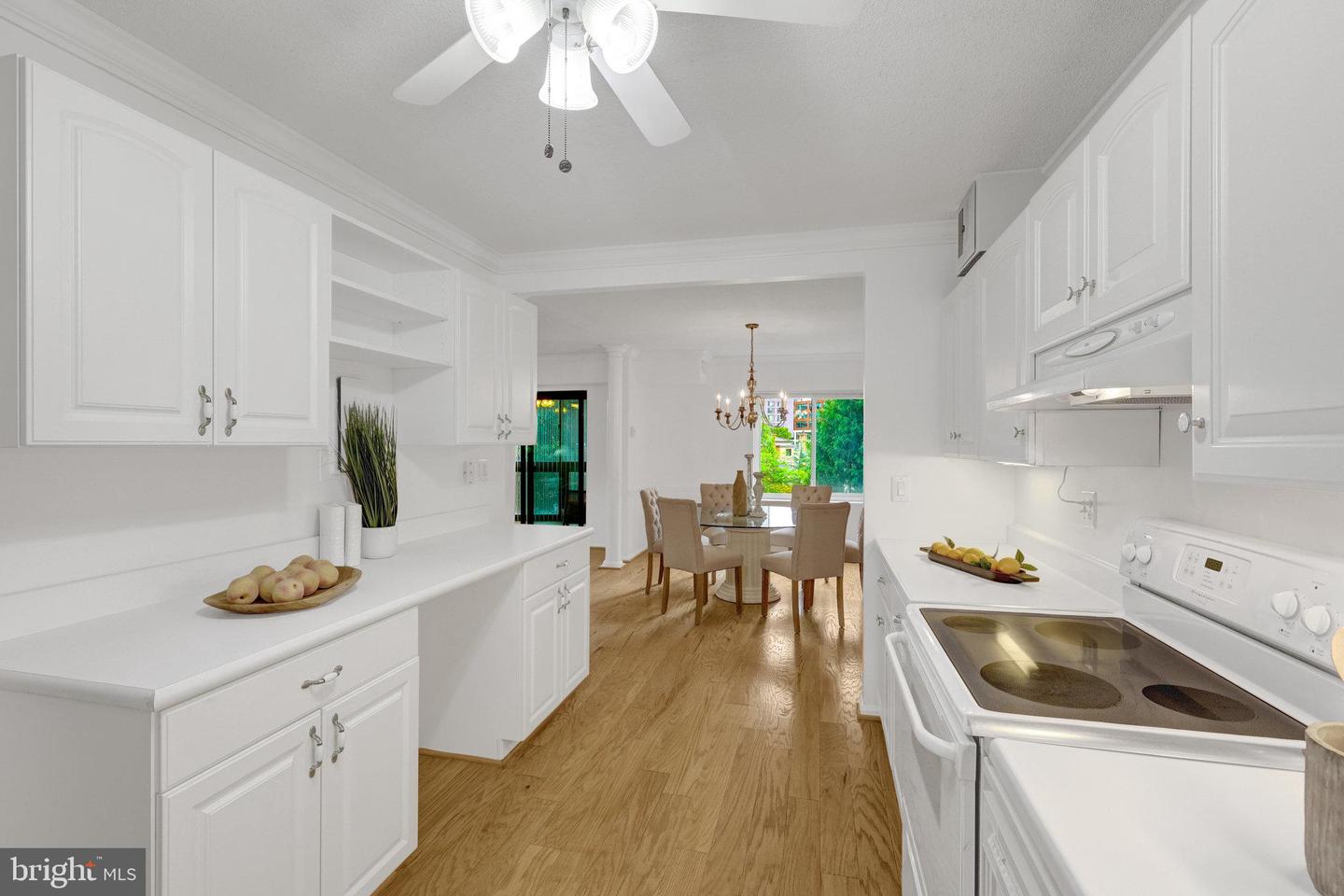 8360 GREENSBORO DR #212, MCLEAN, Virginia 22102, 3 Bedrooms Bedrooms, ,2 BathroomsBathrooms,Residential,For sale,8360 GREENSBORO DR #212,VAFX2238966 MLS # VAFX2238966