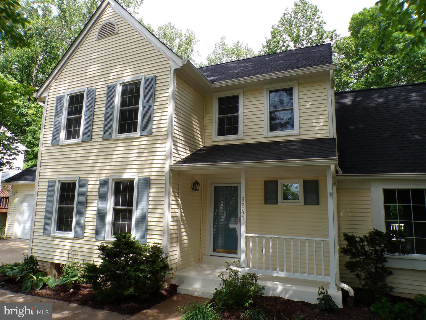 9241 NORTHEDGE DR, SPRINGFIELD, Virginia 22153, 4 Bedrooms Bedrooms, ,3 BathroomsBathrooms,Residential,For sale,9241 NORTHEDGE DR,VAFX2239164 MLS # VAFX2239164
