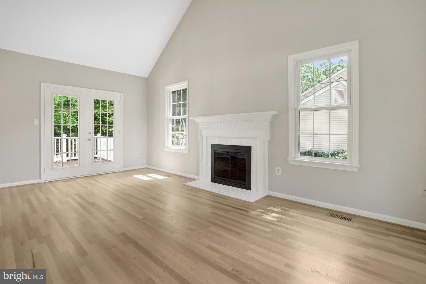 9241 NORTHEDGE DR, SPRINGFIELD, Virginia 22153, 4 Bedrooms Bedrooms, ,3 BathroomsBathrooms,Residential,For sale,9241 NORTHEDGE DR,VAFX2239164 MLS # VAFX2239164