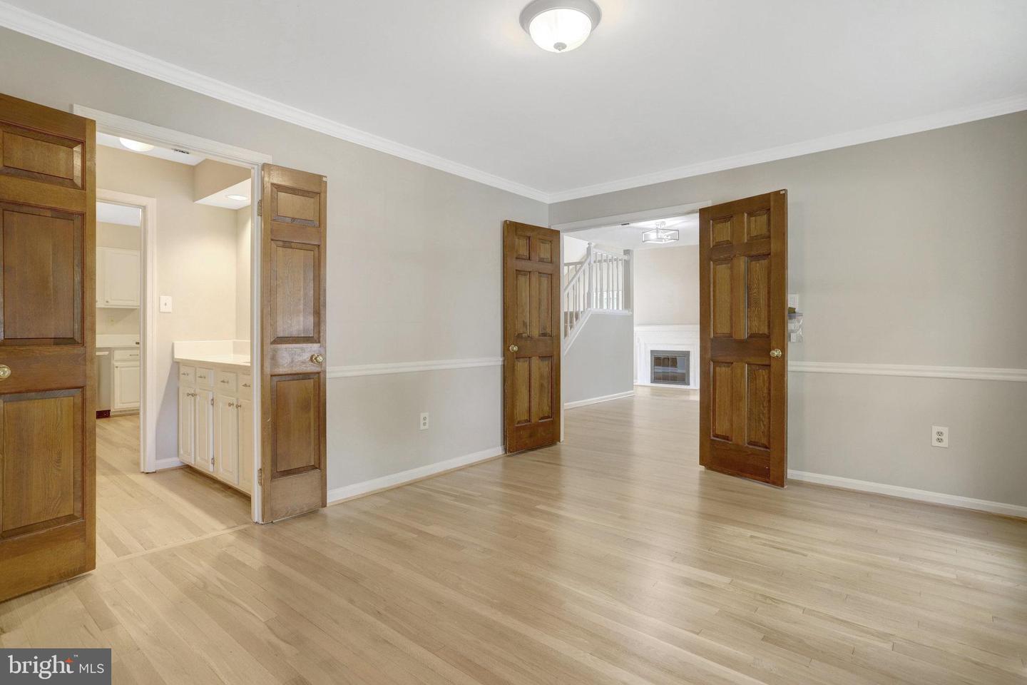 9241 NORTHEDGE DR, SPRINGFIELD, Virginia 22153, 4 Bedrooms Bedrooms, ,3 BathroomsBathrooms,Residential,For sale,9241 NORTHEDGE DR,VAFX2239164 MLS # VAFX2239164