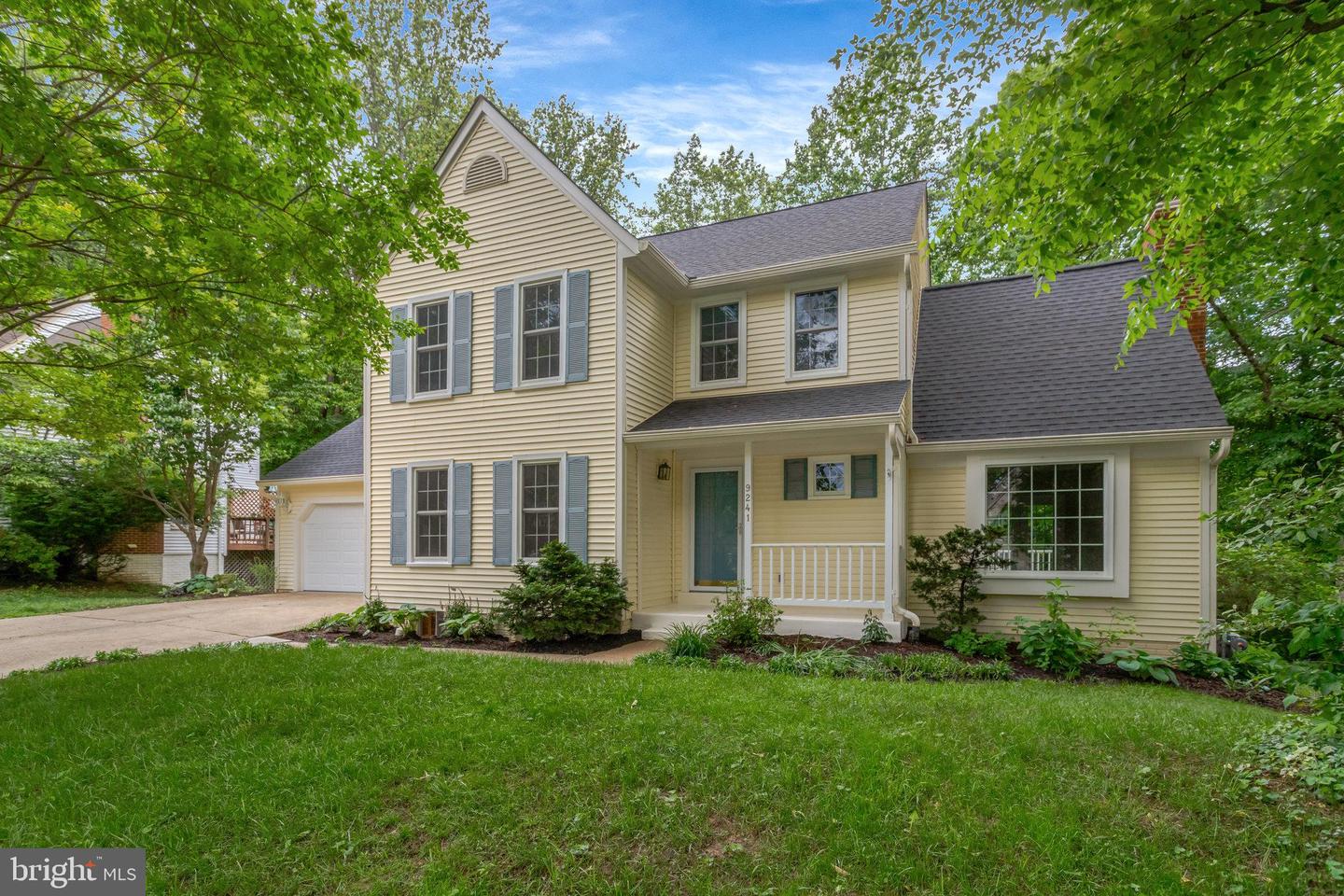 9241 NORTHEDGE DR, SPRINGFIELD, Virginia 22153, 4 Bedrooms Bedrooms, ,3 BathroomsBathrooms,Residential,For sale,9241 NORTHEDGE DR,VAFX2239164 MLS # VAFX2239164