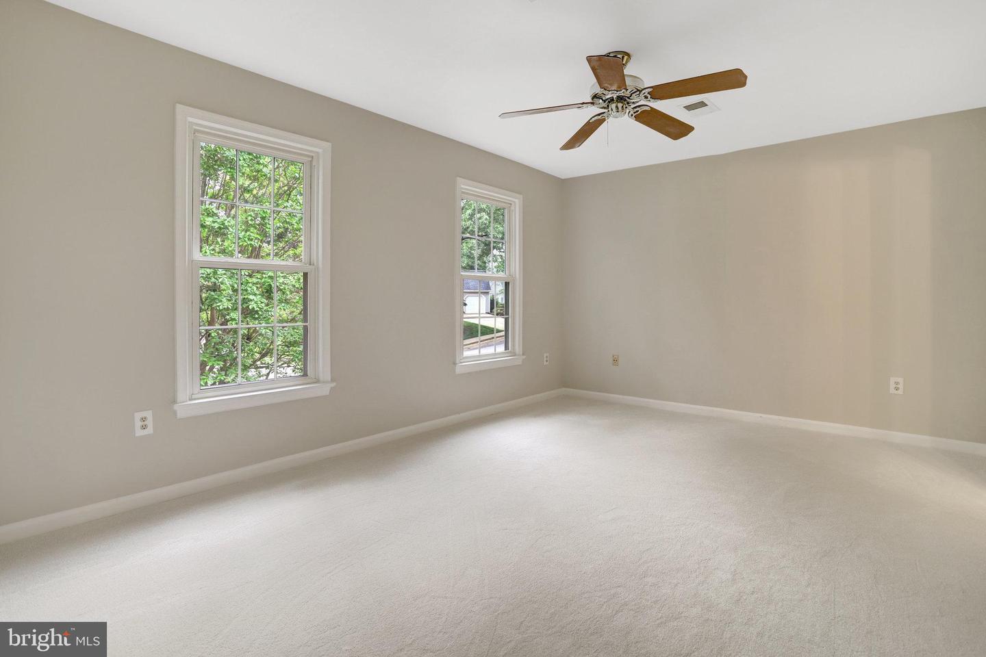 9241 NORTHEDGE DR, SPRINGFIELD, Virginia 22153, 4 Bedrooms Bedrooms, ,3 BathroomsBathrooms,Residential,For sale,9241 NORTHEDGE DR,VAFX2239164 MLS # VAFX2239164