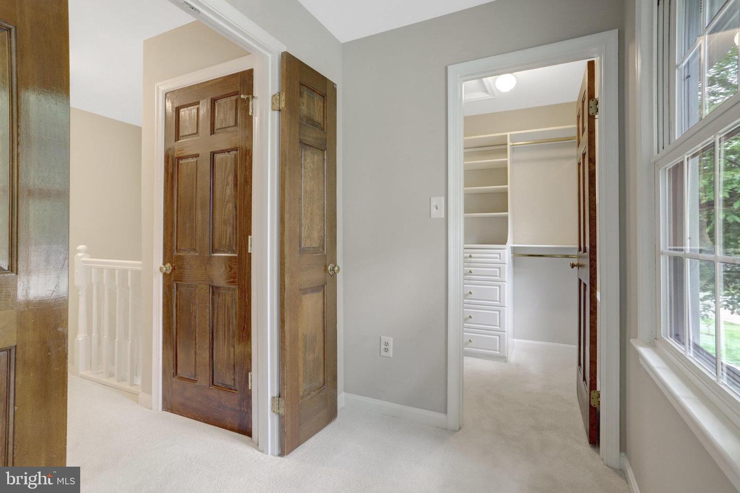 9241 NORTHEDGE DR, SPRINGFIELD, Virginia 22153, 4 Bedrooms Bedrooms, ,3 BathroomsBathrooms,Residential,For sale,9241 NORTHEDGE DR,VAFX2239164 MLS # VAFX2239164