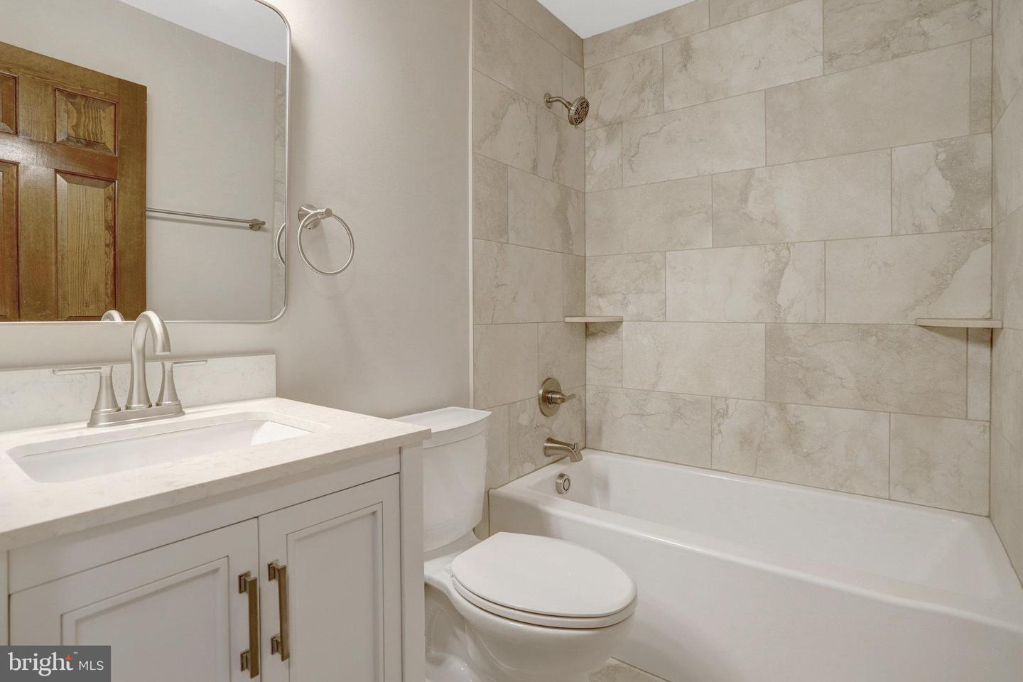 9241 NORTHEDGE DR, SPRINGFIELD, Virginia 22153, 4 Bedrooms Bedrooms, ,3 BathroomsBathrooms,Residential,For sale,9241 NORTHEDGE DR,VAFX2239164 MLS # VAFX2239164