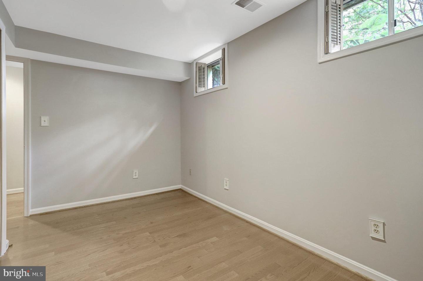 9241 NORTHEDGE DR, SPRINGFIELD, Virginia 22153, 4 Bedrooms Bedrooms, ,3 BathroomsBathrooms,Residential,For sale,9241 NORTHEDGE DR,VAFX2239164 MLS # VAFX2239164