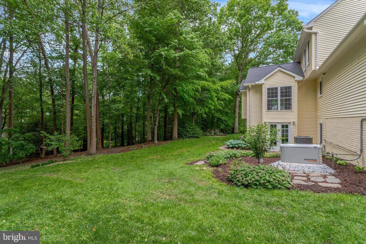9241 NORTHEDGE DR, SPRINGFIELD, Virginia 22153, 4 Bedrooms Bedrooms, ,3 BathroomsBathrooms,Residential,For sale,9241 NORTHEDGE DR,VAFX2239164 MLS # VAFX2239164