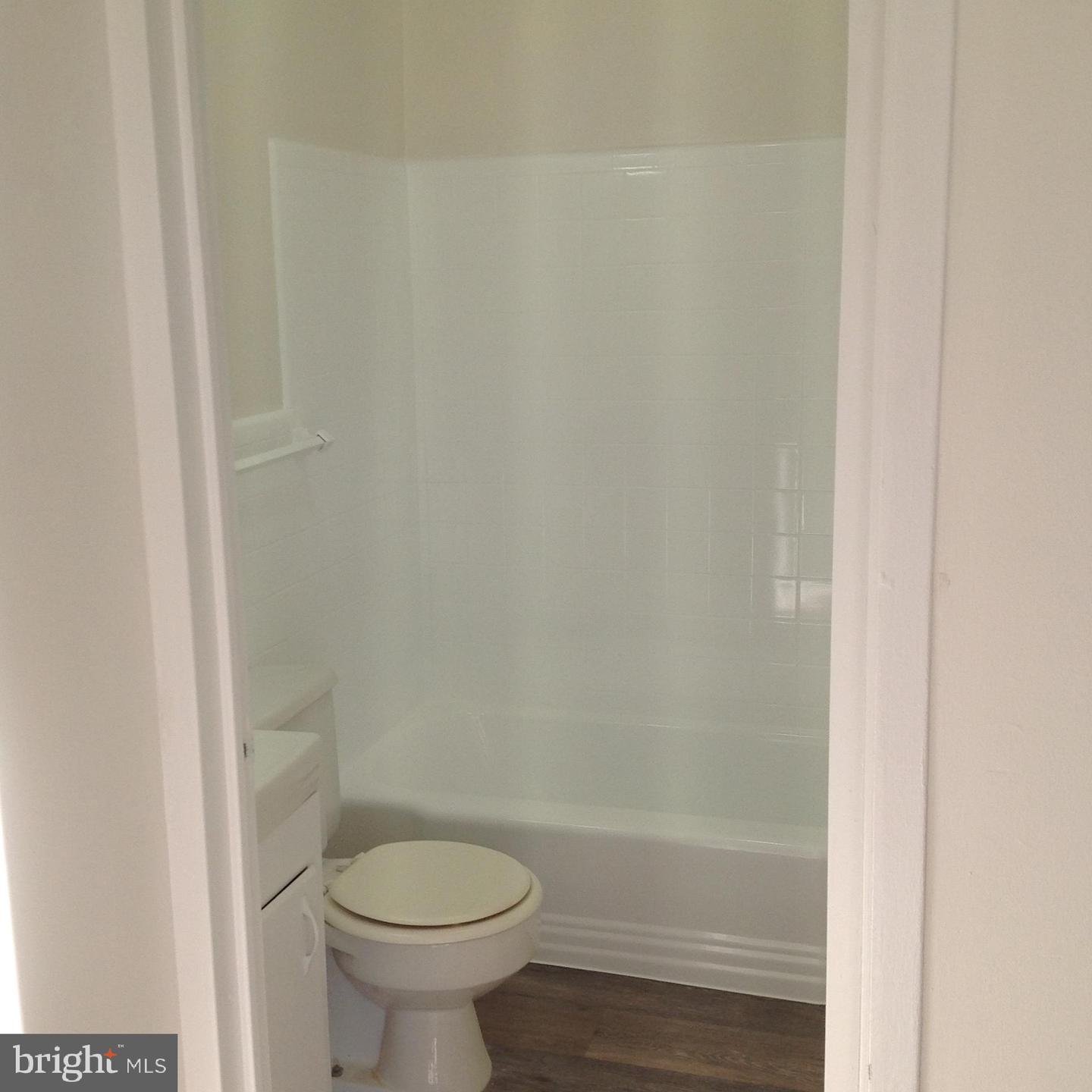 6641 WAKEFIELD DR #105, ALEXANDRIA, Virginia 22307, 1 Bedroom Bedrooms, ,1 BathroomBathrooms,Residential,For sale,6641 WAKEFIELD DR #105,VAFX2239888 MLS # VAFX2239888
