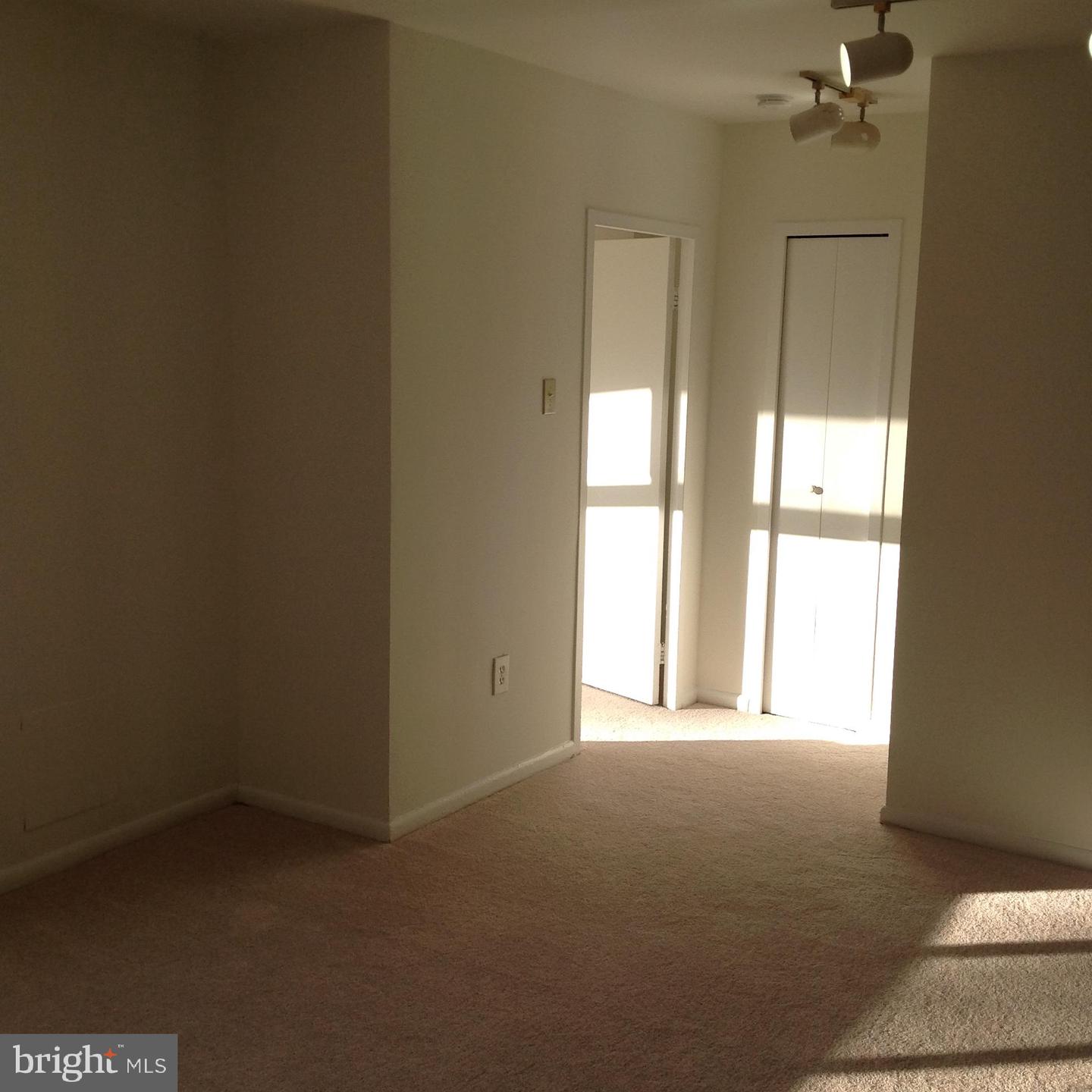 6641 WAKEFIELD DR #105, ALEXANDRIA, Virginia 22307, 1 Bedroom Bedrooms, ,1 BathroomBathrooms,Residential,For sale,6641 WAKEFIELD DR #105,VAFX2239888 MLS # VAFX2239888
