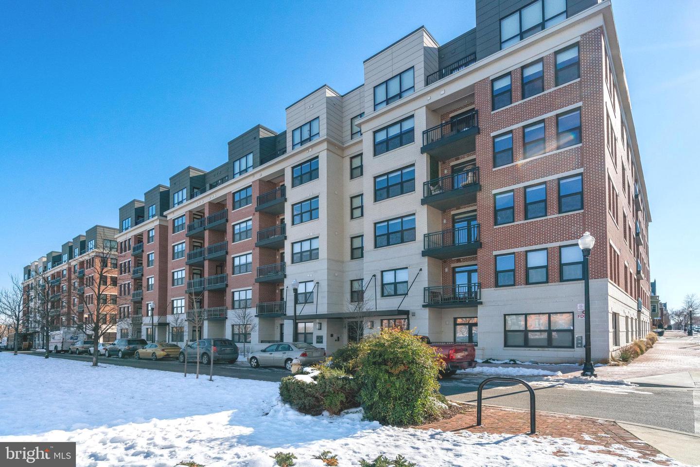 737 SWANN AVE #302, ALEXANDRIA, Virginia 22301, 2 Bedrooms Bedrooms, ,2 BathroomsBathrooms,Residential,For sale,737 SWANN AVE #302,VAAX2045130 MLS # VAAX2045130