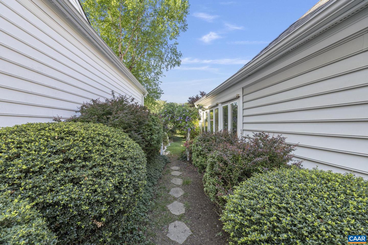 1165 COURTYARD DR, CHARLOTTESVILLE, Virginia 22903, 3 Bedrooms Bedrooms, ,2 BathroomsBathrooms,Residential,For sale,1165 COURTYARD DR,664252 MLS # 664252