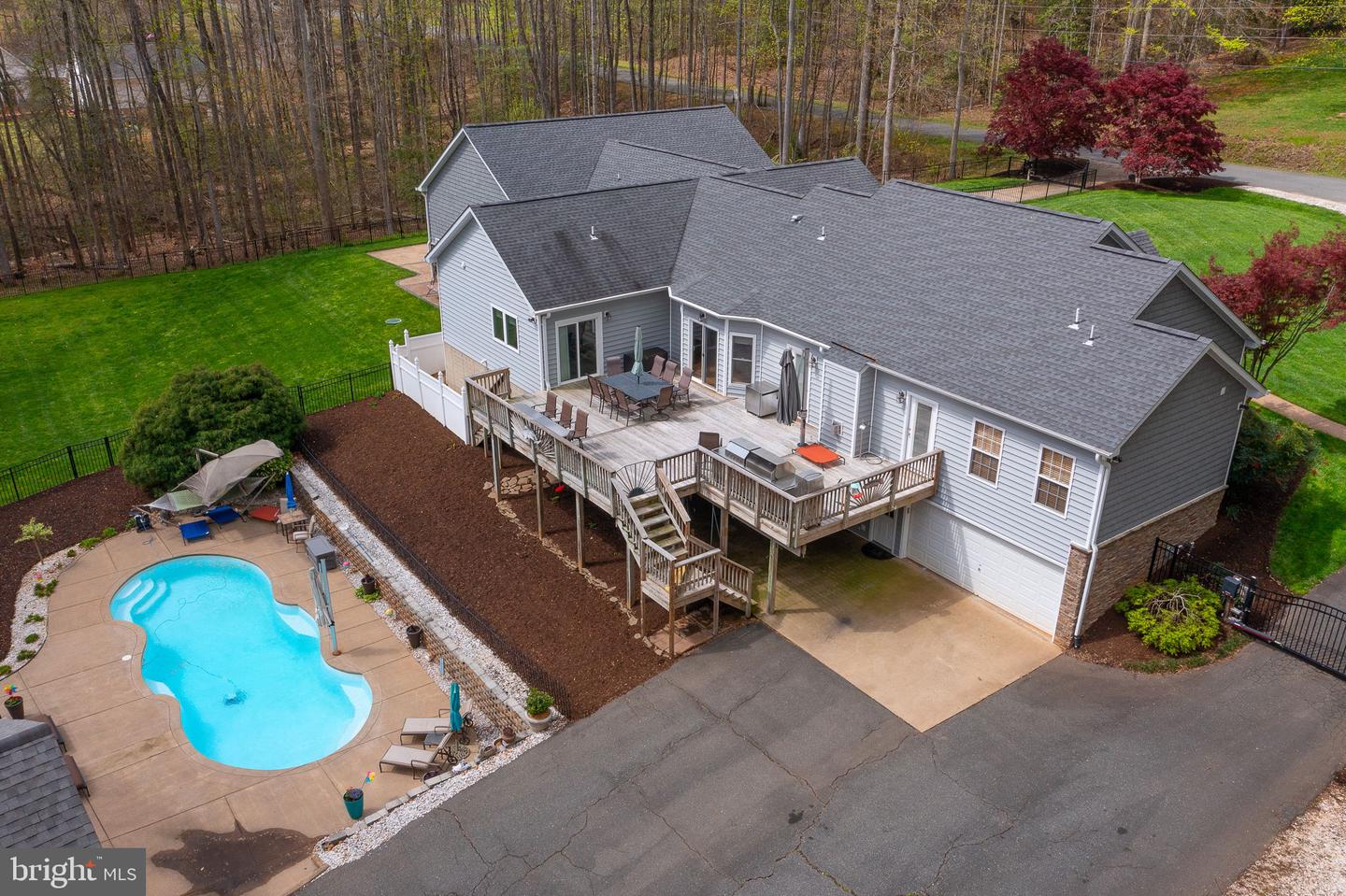 264 HOLLY BERRY RD, FREDERICKSBURG, Virginia 22406, 3 Bedrooms Bedrooms, ,3 BathroomsBathrooms,Residential,For sale,264 HOLLY BERRY RD,VAST2038656 MLS # VAST2038656