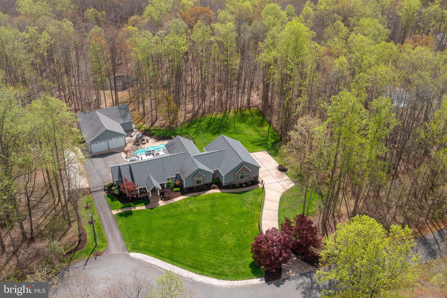 264 HOLLY BERRY RD, FREDERICKSBURG, Virginia 22406, 3 Bedrooms Bedrooms, ,3 BathroomsBathrooms,Residential,For sale,264 HOLLY BERRY RD,VAST2038656 MLS # VAST2038656