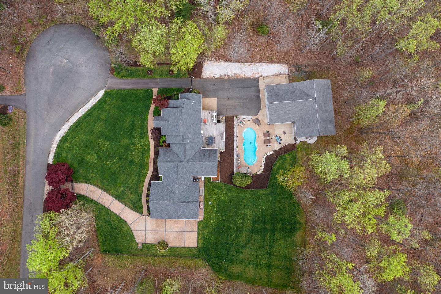 264 HOLLY BERRY RD, FREDERICKSBURG, Virginia 22406, 3 Bedrooms Bedrooms, ,3 BathroomsBathrooms,Residential,For sale,264 HOLLY BERRY RD,VAST2038656 MLS # VAST2038656