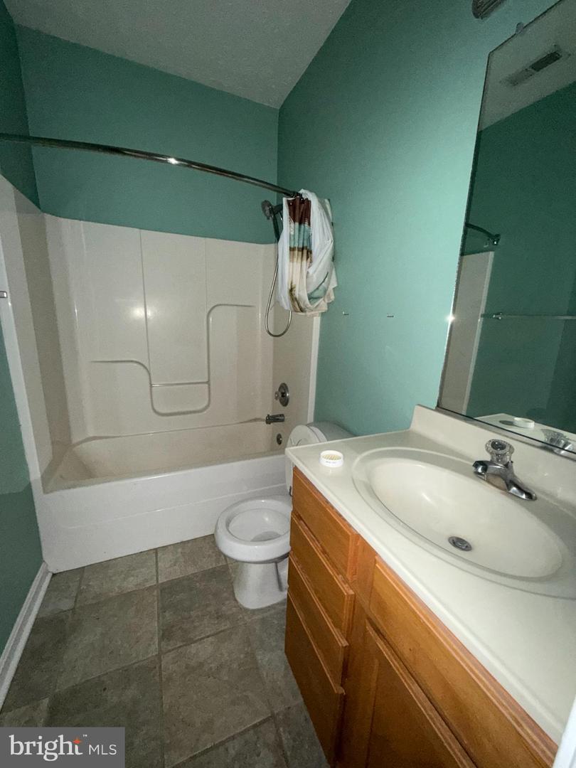 23236 TRIPLE CROWN DR, RUTHER GLEN, Virginia 22546, 4 Bedrooms Bedrooms, ,3 BathroomsBathrooms,Residential,For sale,23236 TRIPLE CROWN DR,VACV2008128 MLS # VACV2008128